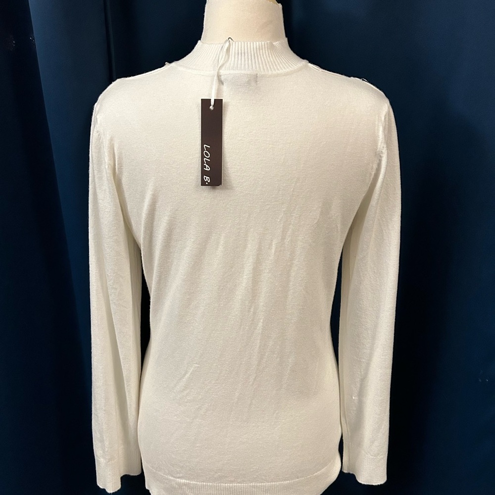 ❄️Embellished White Sweater❄️ - Picture 3 of 3